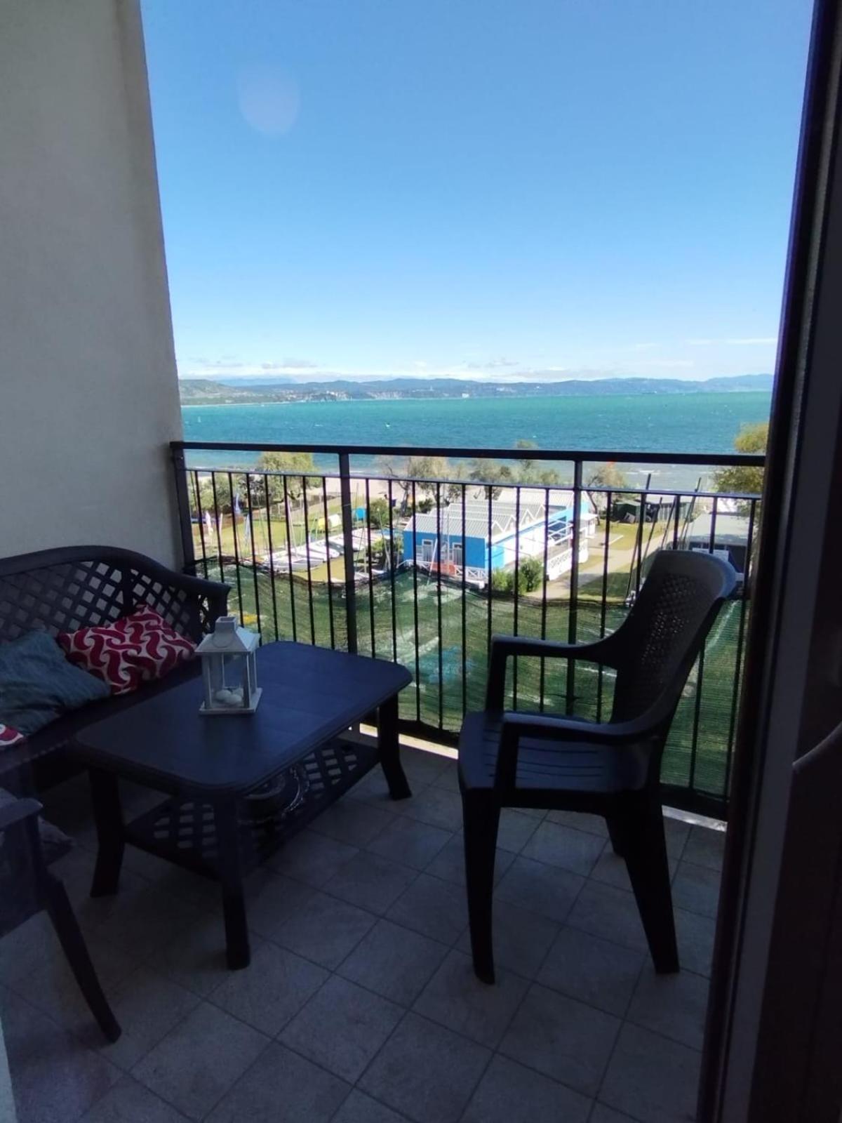 Appartamento Luxury Vista Mare Per 6 Persone A Марина Джулия Екстериор снимка